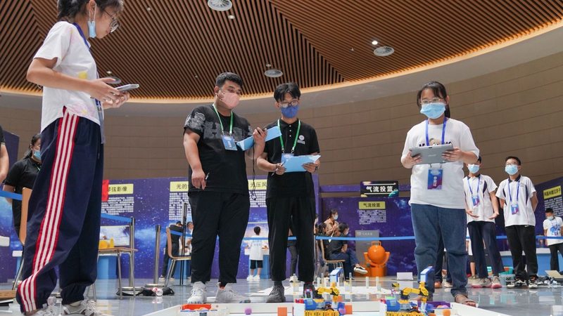 云服务器与物理机延迟对比：深入解析性能差异
